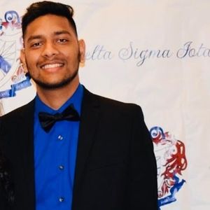 Meet your Posher, Pratik